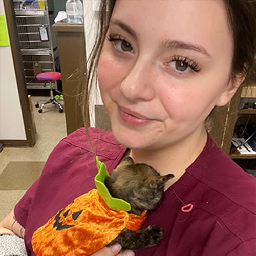 Bethany, Hermitage Veterinary Technician Assistant